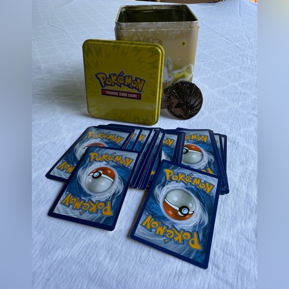 Pokemon trading cards & coin - Picture 2 of 7